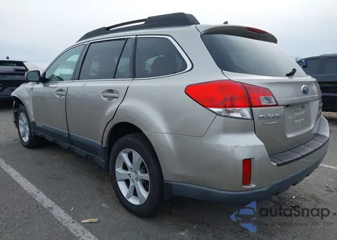 2014 Subaru Outback 2.5I Premium z USA, uszkodzony, nr VIN 4S4BRBEC8E3247121